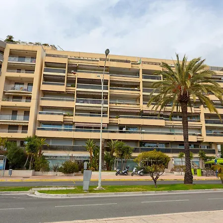 公寓 Spacieux 2p Avec Terrasse, Garage Et Wifi A - Fr-1-196-268 *