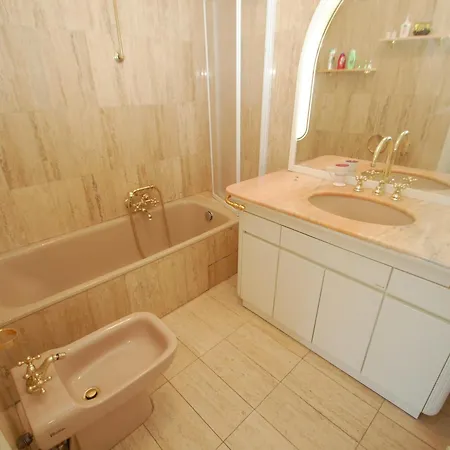 公寓 Spacieux 2p Avec Terrasse, Garage Et Wifi A - Fr-1-196-268 芒通