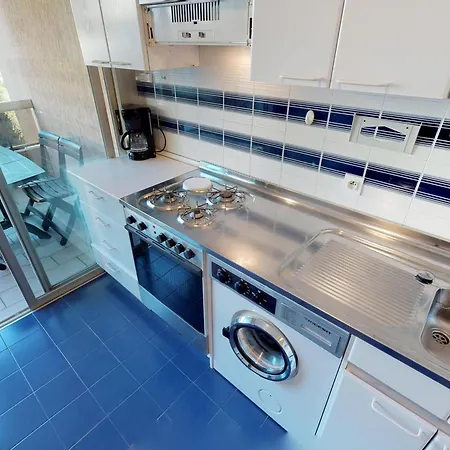 Spacieux 2p Avec Terrasse, Garage Et Wifi A - Fr-1-196-268 *